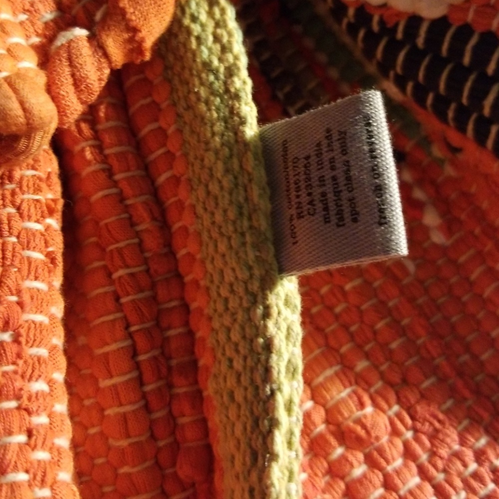 Ecote Multi Colored Rug Tote - Picture 4 of 6